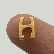 "H" Mini Harfler Lak Kaplama Gold