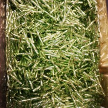 Burgulu Boru Boncuk Fıstık Yeşili 20 -25 mm arası