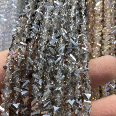 6 mm Üçgen Kristal İpe Dizili Çin Camı Duman